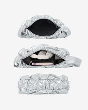 將圖片載入圖庫檢視器 MARHEN.J Popcorn Swing 個性街頭爆米花銀色側背包 (薛仁雅同款)