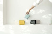 將圖片載入圖庫檢視器 D.LAB Teen Lip 天空藍鍊條迷你方包