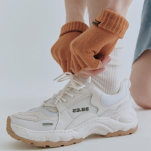 將圖片載入圖庫檢視器 23.65 V2 Neo 淺駝色老爹鞋(Highlight 梁耀燮同款)