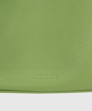 將圖片載入圖庫檢視器 NIEEH Soft 蘋果綠腋下肩背包