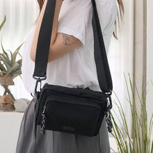 將圖片載入圖庫檢視器 D.LAB Dura 黑色休閒斜背包