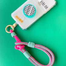 將圖片載入圖庫檢視器 MCRN 手機夾片+手腕掛繩綠粉色 組合