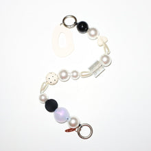 將圖片載入圖庫檢視器 ARNO Beads 可拆式 珠鍊防撞手機殼_小達爾馬西安