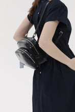 將圖片載入圖庫檢視器 NIEEH 黑色環保皮革雙肩包