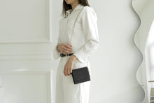 將圖片載入圖庫檢視器 D.LAB Teen Lip 黑色鍊條迷你方包