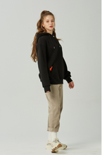 將圖片載入圖庫檢視器 GRIMPER 黑色害羞愛心帽T