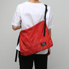 將圖片載入圖庫檢視器 OVER LAB Another High 大尺寸環保斜垮包_2色