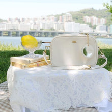 將圖片載入圖庫檢視器 D.LAB Coco 奶油色斜肩包