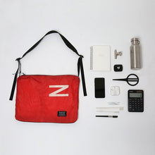 將圖片載入圖庫檢視器 OVER LAB Another High 大尺寸環保斜垮包_2色