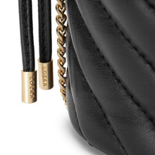 將圖片載入圖庫檢視器 LOEKA Matilda 黑色牛皮束口水桶包