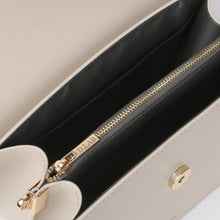 將圖片載入圖庫檢視器 D.LAB May 米色斜肩包