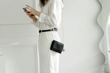 將圖片載入圖庫檢視器 D.LAB Teen Lip 黑色鍊條迷你方包