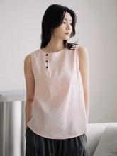 將圖片載入圖庫檢視器 DOLSILNAI 鈕扣裝飾無袖上衣 (2色)