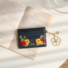 將圖片載入圖庫檢視器 D.LAB 九月生日花刺繡卡夾