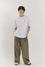 將圖片載入圖庫檢視器 BEYOND CLOSET 經典刺繡白色純棉短袖T恤