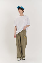 將圖片載入圖庫檢視器 BEYOND CLOSET 浪漫愛心白色純棉短袖T恤