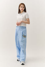 將圖片載入圖庫檢視器 BEYOND CLOSET 經典刺繡白色純棉短版POLO衫
