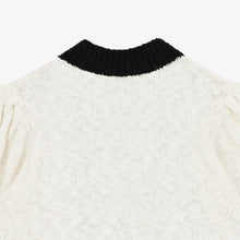 將圖片載入圖庫檢視器 CITYBREEZE 泡泡袖白色開襟針織衫