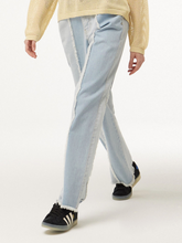 將圖片載入圖庫檢視器 CITYBREEZE 淺藍色拼接單寧牛仔寬褲 ((G)IDLE曹薇娟同款)