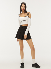 將圖片載入圖庫檢視器 CITYBREEZE 不規則線條剪裁短版白色上衣 ((G)IDLE曹薇娟同款)