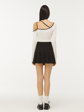 將圖片載入圖庫檢視器 CITYBREEZE 不規則線條剪裁短版白色上衣 ((G)IDLE曹薇娟同款)