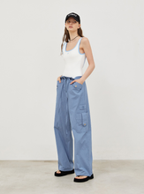 將圖片載入圖庫檢視器 CITYBREEZE 極簡Logo象牙藍連身窄肩綁帶泳衣