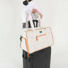 將圖片載入圖庫檢視器 D.LAB Boston 白色多功能行李袋
