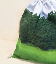 將圖片載入圖庫檢視器 PHOTOZENIAGOODS 濟州山峰風景束口袋