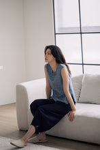 將圖片載入圖庫檢視器 DOLSILNAI 碎花印染無袖藍色上衣