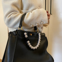 將圖片載入圖庫檢視器 ARNO Beads系列 珠鍊防撞手機殼_黑珠點綴珍珠