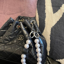 將圖片載入圖庫檢視器 ARNO Beads系列 珠鍊防撞手機殼_黑珠點綴珍珠