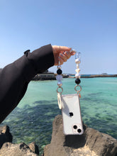 將圖片載入圖庫檢視器 ARNO Beads 可拆式 珠鍊防撞手機殼_小達爾馬西安