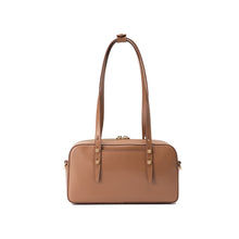 將圖片載入圖庫檢視器 LOEKA Cube 焦糖色兩用長方形肩背包