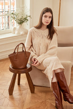 將圖片載入圖庫檢視器 LOEKA Marqueta M 優雅棕色牛皮水桶包