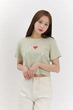 將圖片載入圖庫檢視器 BEYOND CLOSET New Boy 特殊花紋薄荷綠短版T恤