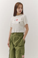 將圖片載入圖庫檢視器 BEYOND CLOSET New Boy 特殊花紋白色短版T恤