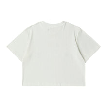 將圖片載入圖庫檢視器 BEYOND CLOSET New Boy 特殊花紋白色短版T恤