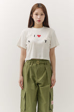 將圖片載入圖庫檢視器 BEYOND CLOSET New Boy 特殊花紋白色短版T恤