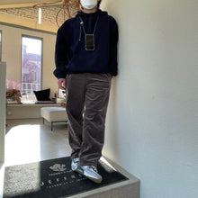 將圖片載入圖庫檢視器 ARNO 可拆式 編繩背帶透明手機殼_倫敦綠