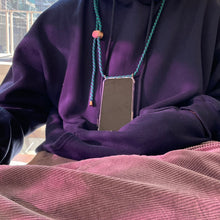 將圖片載入圖庫檢視器 ARNO 可拆式 編繩背帶透明手機殼_倫敦綠