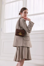 將圖片載入圖庫檢視器 LOEKA Objet S 優雅牛皮深棕色方形小包