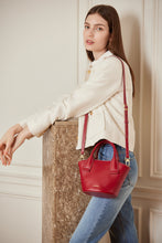 將圖片載入圖庫檢視器 LOEKA Marqueta S 優雅棗紅色牛皮水桶小包