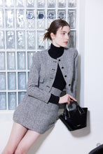 將圖片載入圖庫檢視器 LOEKA Marqueta S 優雅亮面黑色牛皮水桶小包