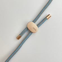 將圖片載入圖庫檢視器 ARNO 可拆式 編繩背帶透明手機殼_天空灰