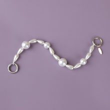 將圖片載入圖庫檢視器 ARNO Beads 可拆式 珠鍊防撞手機殼_Angel Seed