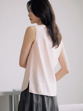 將圖片載入圖庫檢視器 DOLSILNAI 鈕扣裝飾無袖上衣 (2色)