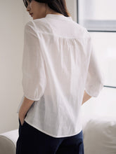 將圖片載入圖庫檢視器 DOLSILNAI 唐衣設計七分袖上衣 (2色)