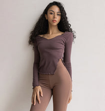 將圖片載入圖庫檢視器 CONCHWEAR 透膚羅紋捲邊上衣 6色