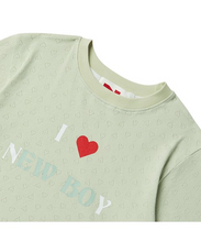 將圖片載入圖庫檢視器 BEYOND CLOSET New Boy 特殊花紋薄荷綠短版T恤