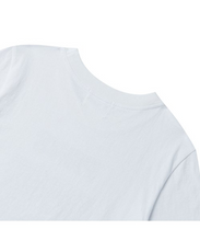 將圖片載入圖庫檢視器 BEYOND CLOSET Paws 伸出貓爪白色短版T恤